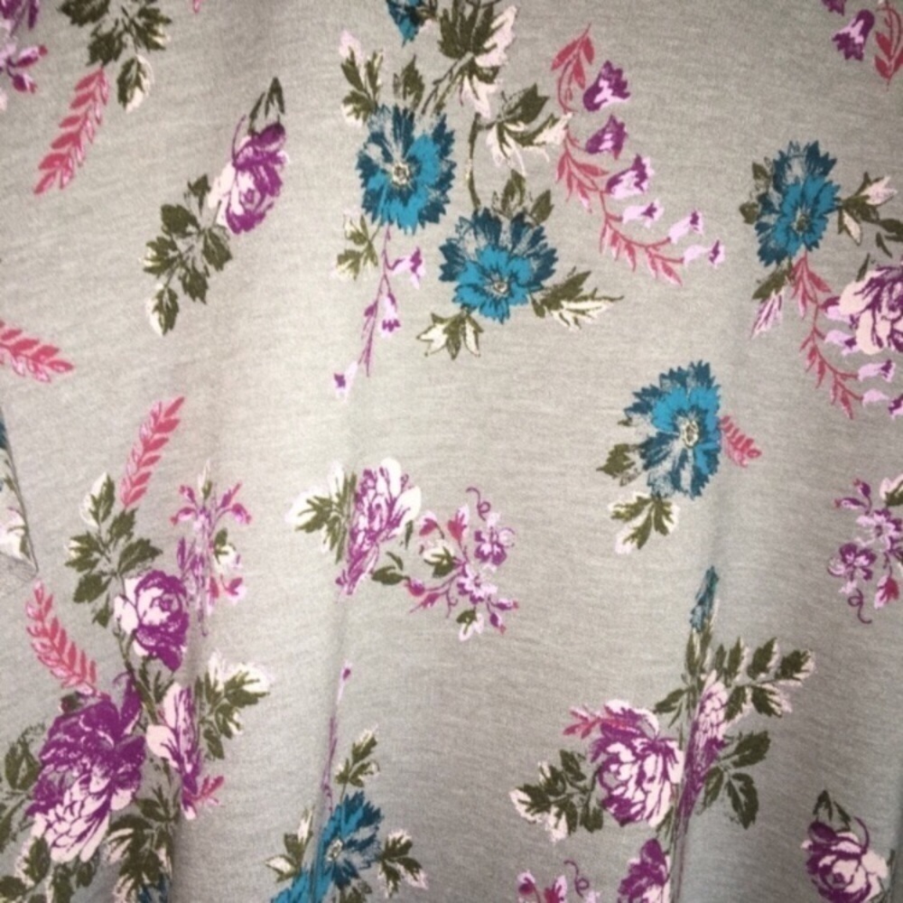 Lane Bryant Floral Tunic Top 22/24 Gray Pink Blue Long Sleeve Plus Size - Picture 3 of 5